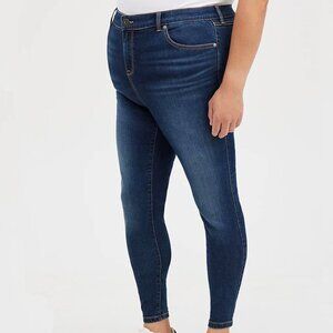 Torrid Super Soft Dark Wash MidFit Super Skinny Jean 18R